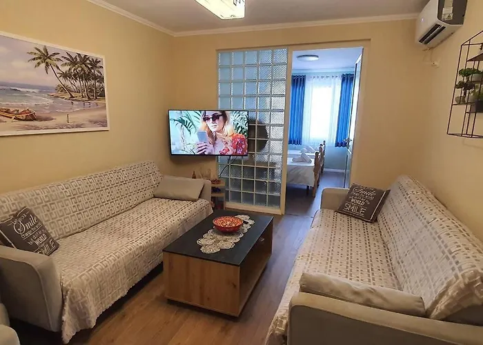 Center * טיראנה